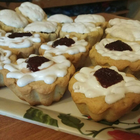 Image of 12-Pack Flower Reusable Non-stick Silicone Baking Cups