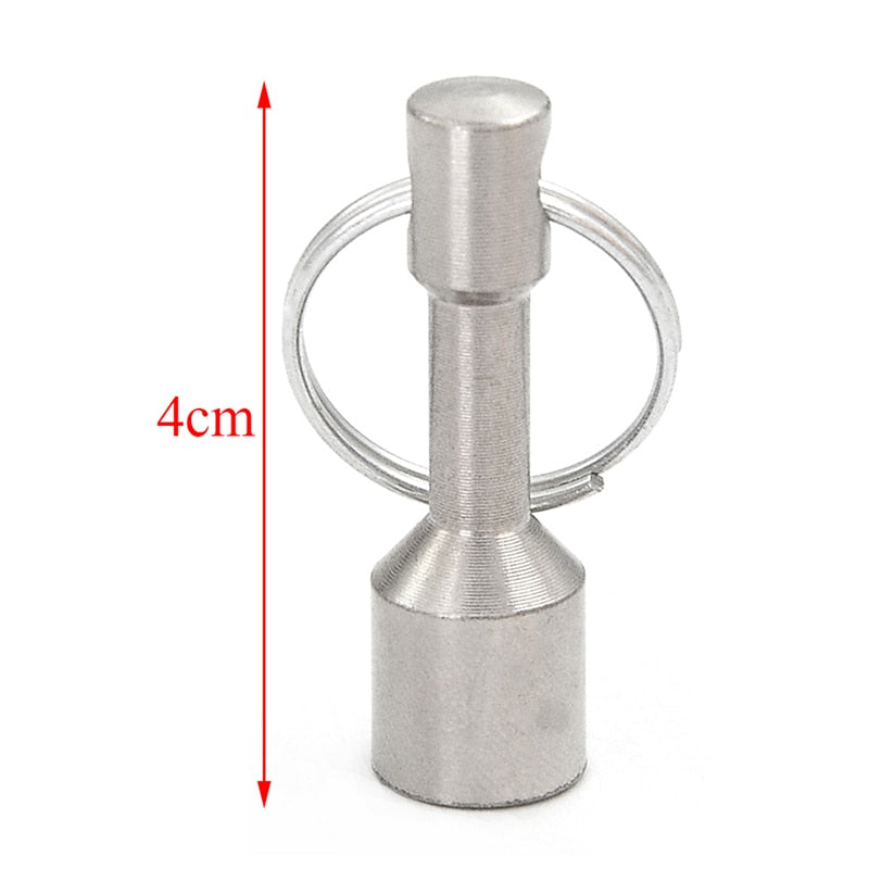 Magnet keychain with split ring pocket