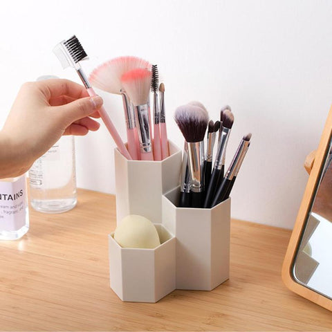 Image of Make Up Tools Rack