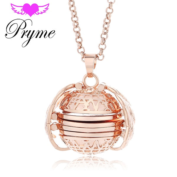 Expanding Photo Locket