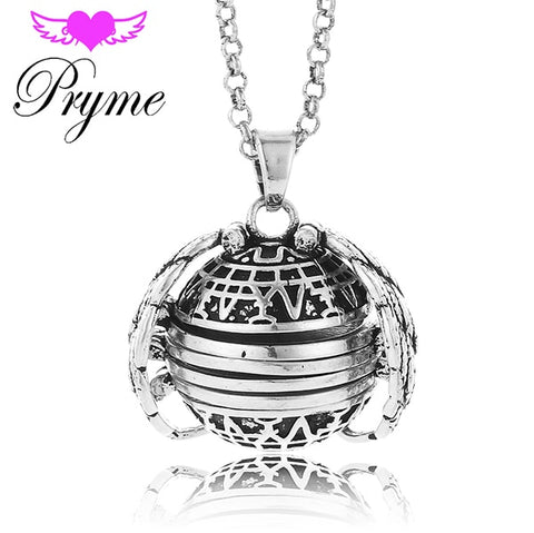 Image of Expanding Photo Locket
