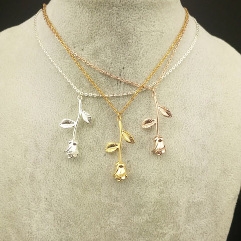 Image of Rose Flower Necklace