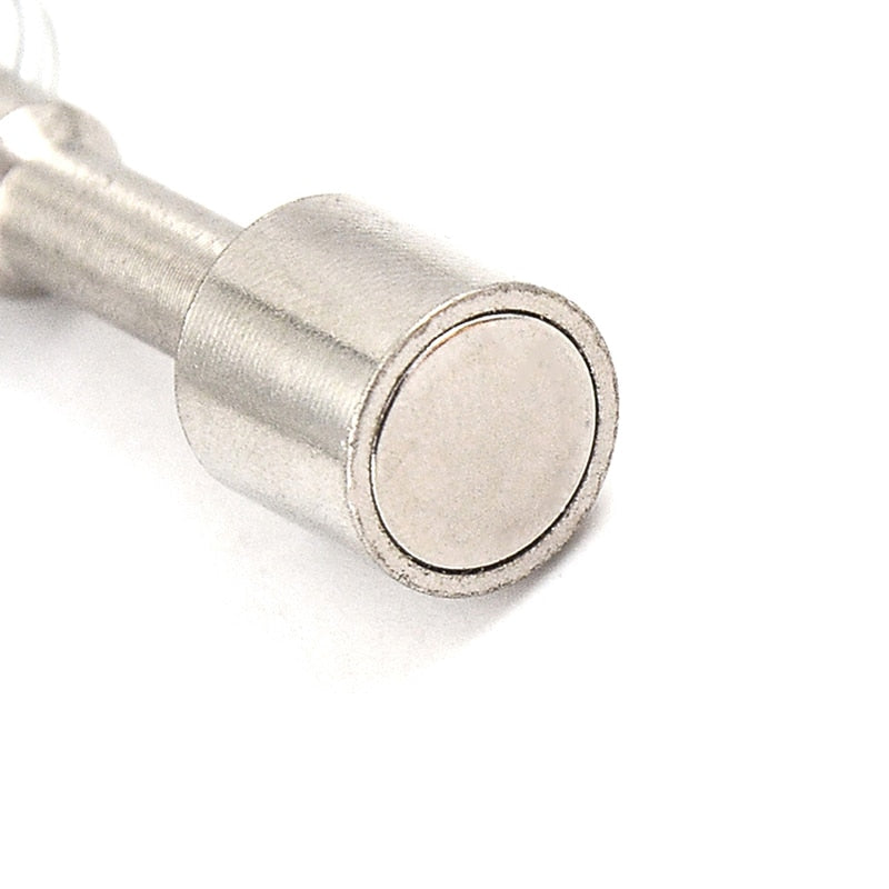 Magnet keychain with split ring pocket