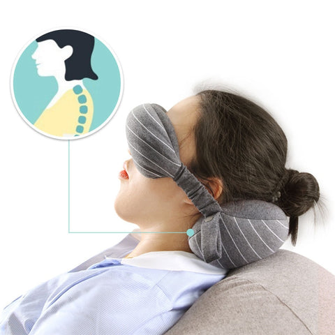 Image of TRAVEL MASK AND PILLOW